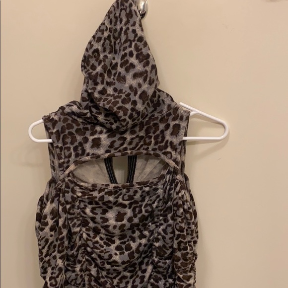 Top - Picture 4 of 5